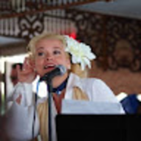 Meet your Posher, Kandy - Picture 1 of 1